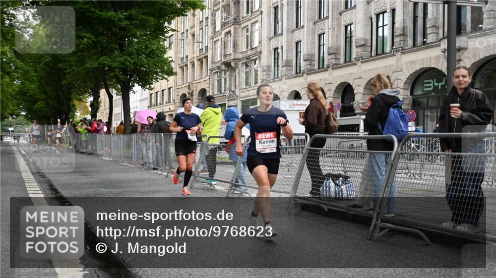 14.06.2026 - REWE Women's Run J. Mangold http://msf.ph/oto/9768623 14.06.2026 09:47:13 Ziel 10081, 10118 meine-sportfotos.de