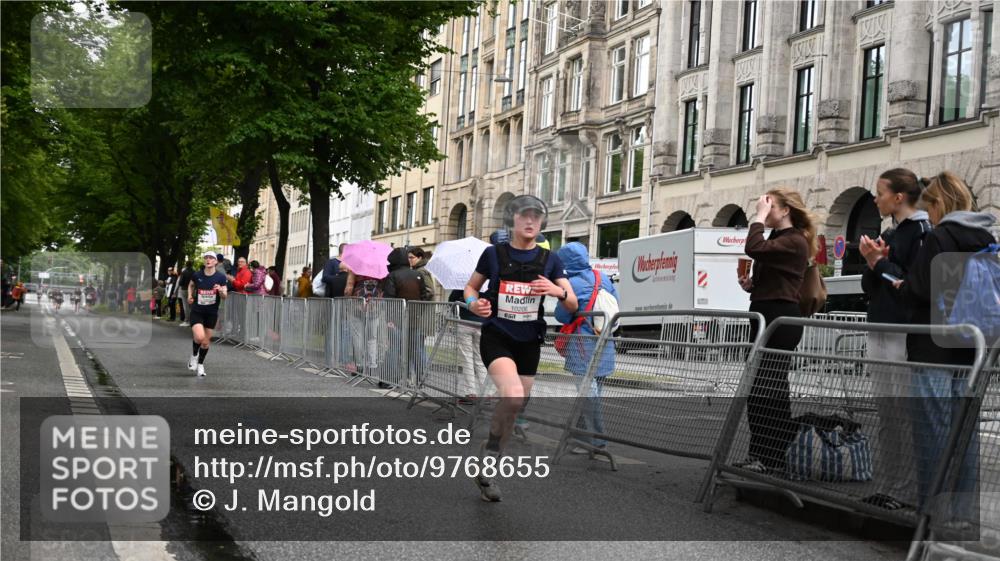 14.06.2026 - REWE Women's Run J. Mangold http://msf.ph/oto/9768655 14.06.2026 09:47:23 Ziel 10120, 10206, 10790, 10808 meine-sportfotos.de