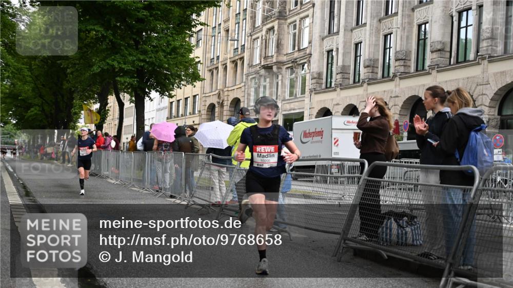 14.06.2026 - REWE Women's Run J. Mangold http://msf.ph/oto/9768658 14.06.2026 09:47:23 Ziel 10120, 10206, 10790, 10808 meine-sportfotos.de