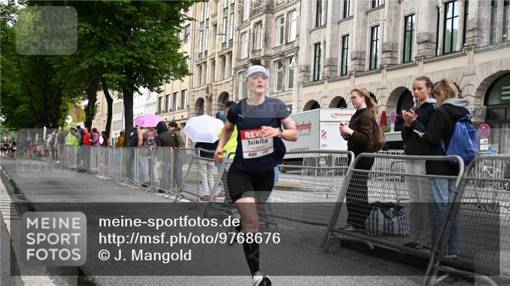 14.06.2026 - REWE Women's Run J. Mangold http://msf.ph/oto/9768676 14.06.2026 09:47:27 Ziel 10206, 10808 meine-sportfotos.de