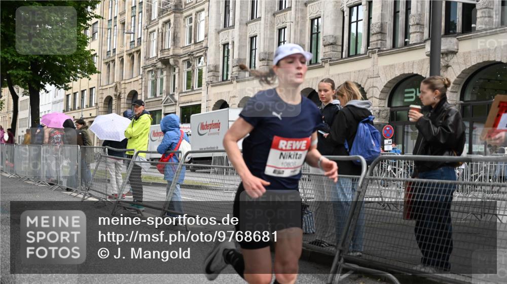 14.06.2026 - REWE Women's Run J. Mangold http://msf.ph/oto/9768681 14.06.2026 09:47:27 Ziel 10206, 10808 meine-sportfotos.de