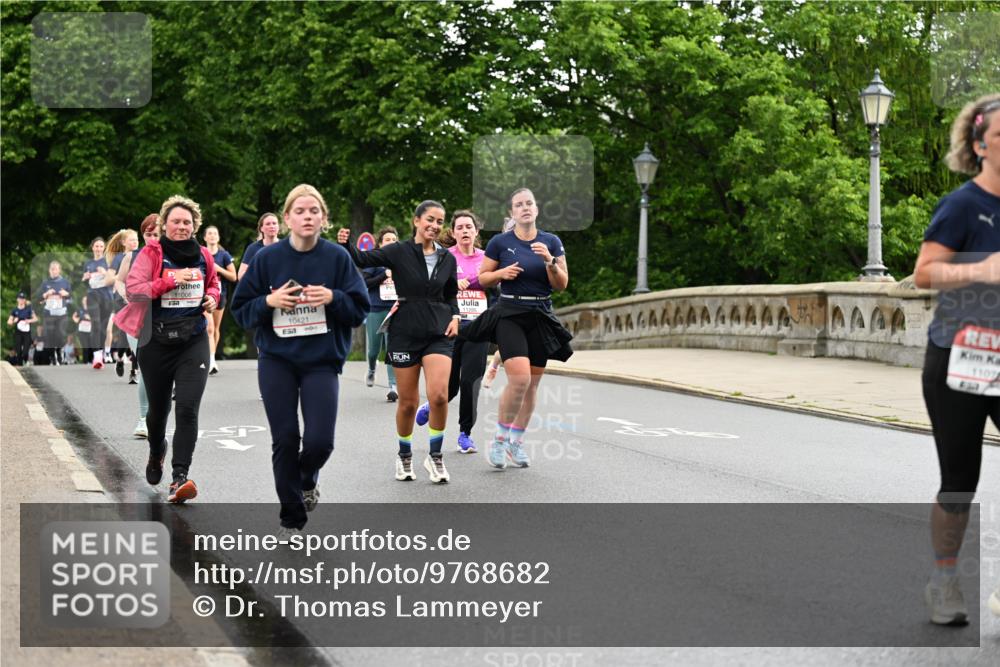 14.06.2026 - REWE Women's Run Dr. Thomas Lammeyer http://msf.ph/oto/9768682 14.06.2026 09:45:27 Laufen 11006, 10421, 83, 1107 meine-sportfotos.de