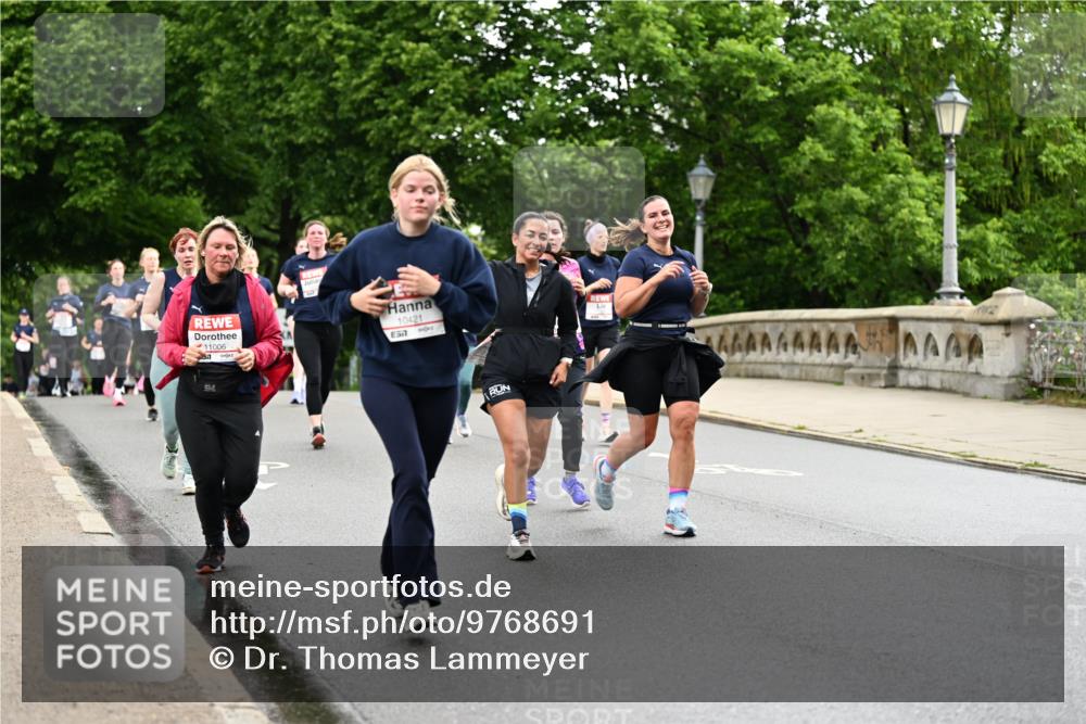 14.06.2026 - REWE Women's Run Dr. Thomas Lammeyer http://msf.ph/oto/9768691 14.06.2026 09:45:28 Laufen 11006, 10421, 57 meine-sportfotos.de