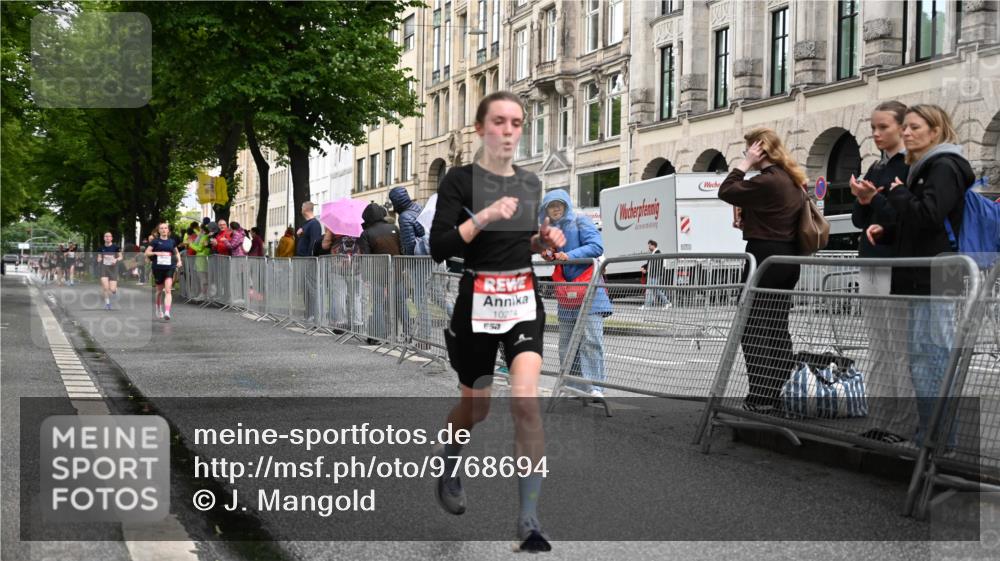 14.06.2026 - REWE Women's Run J. Mangold http://msf.ph/oto/9768694 14.06.2026 09:47:44 Ziel 10274, 10489 meine-sportfotos.de