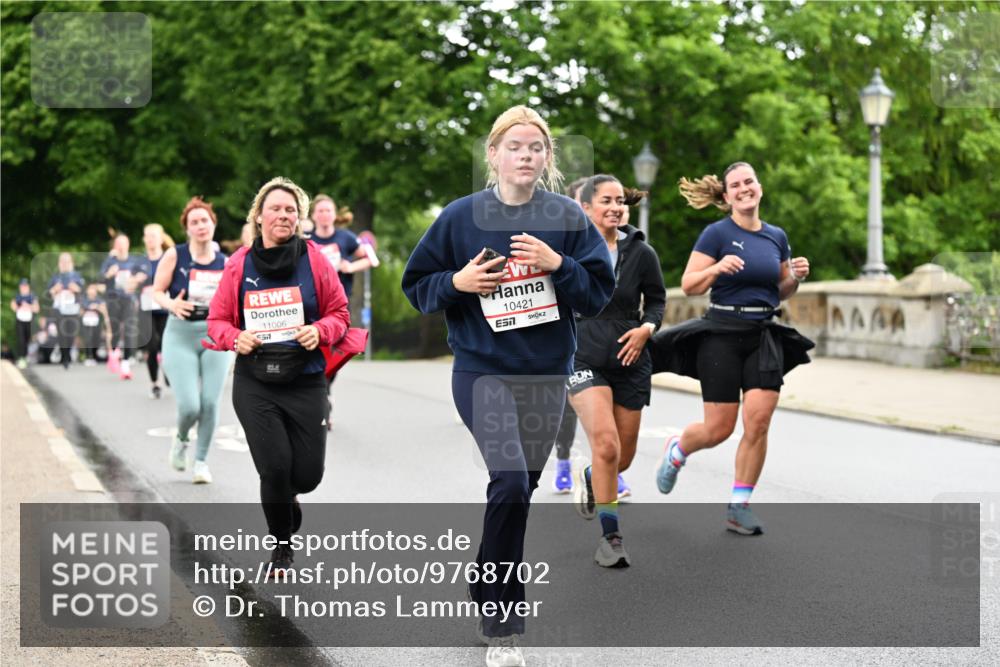 14.06.2026 - REWE Women's Run Dr. Thomas Lammeyer http://msf.ph/oto/9768702 14.06.2026 09:45:28 Laufen 11006, 551, 10421 meine-sportfotos.de