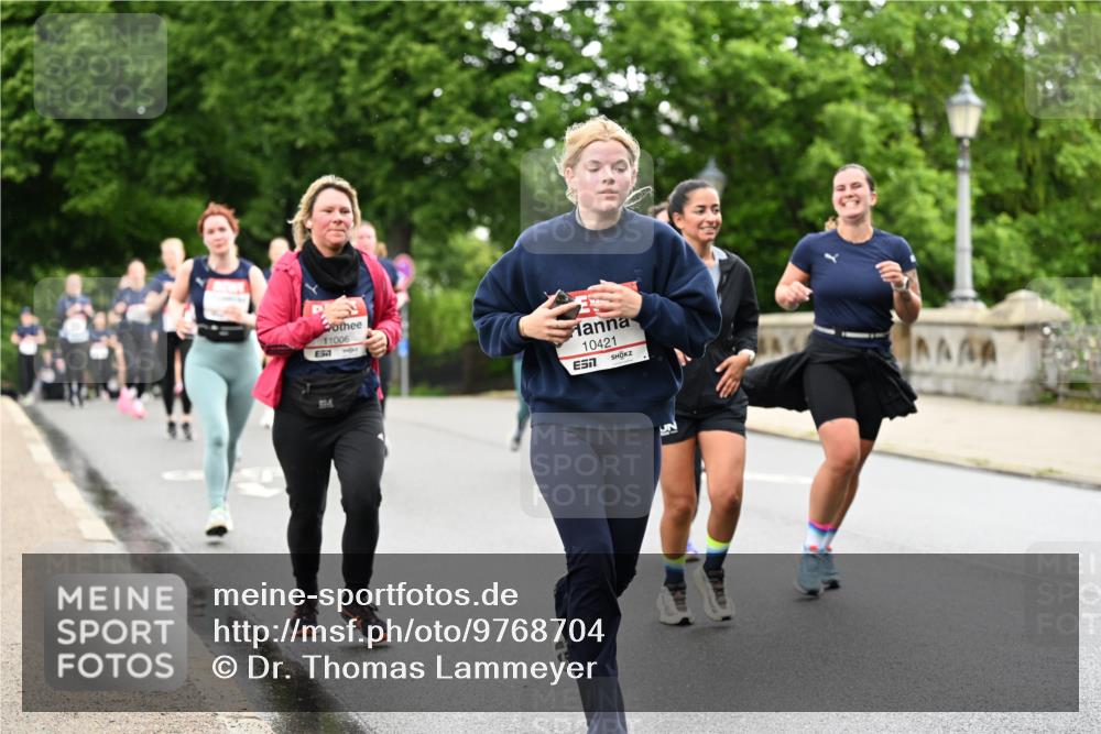 14.06.2026 - REWE Women's Run Dr. Thomas Lammeyer http://msf.ph/oto/9768704 14.06.2026 09:45:28 Laufen 11006, 10421, 7 meine-sportfotos.de