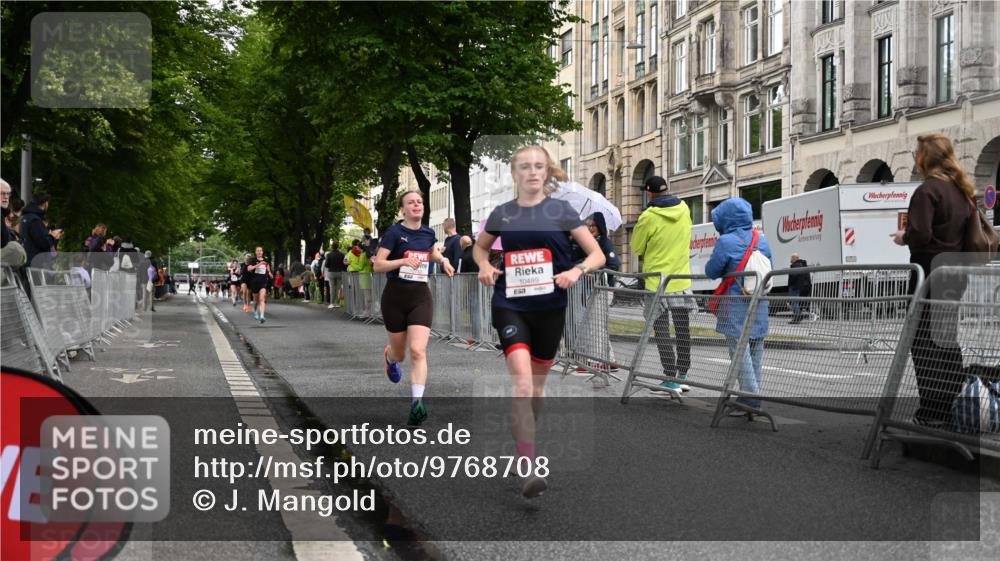 14.06.2026 - REWE Women's Run J. Mangold http://msf.ph/oto/9768708 14.06.2026 09:47:49 Ziel 10489, 10752 meine-sportfotos.de