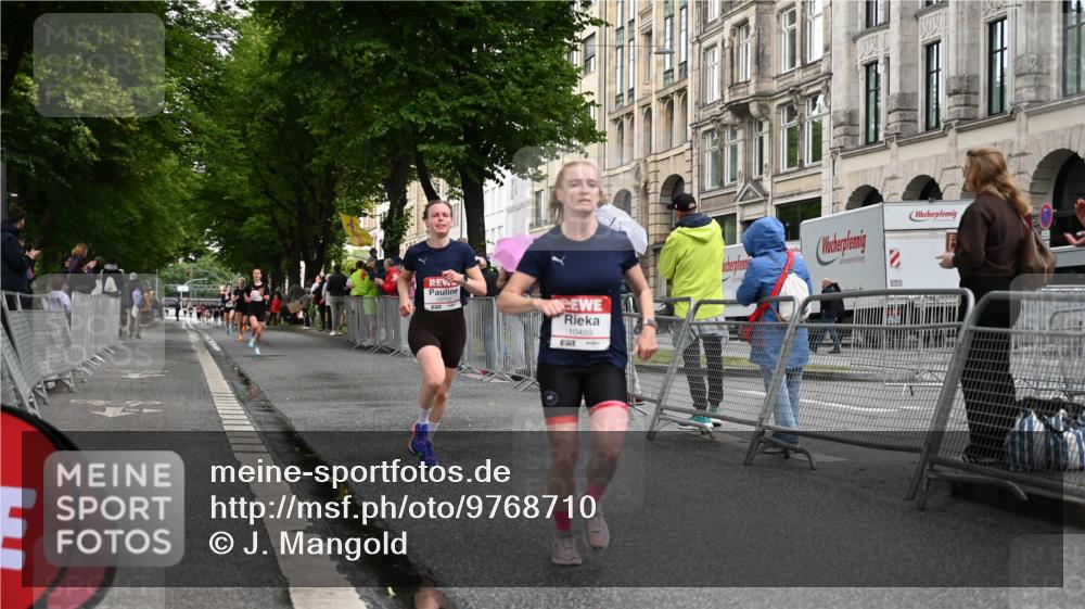 14.06.2026 - REWE Women's Run J. Mangold http://msf.ph/oto/9768710 14.06.2026 09:47:50 Ziel 10273, 10489, 10752 meine-sportfotos.de