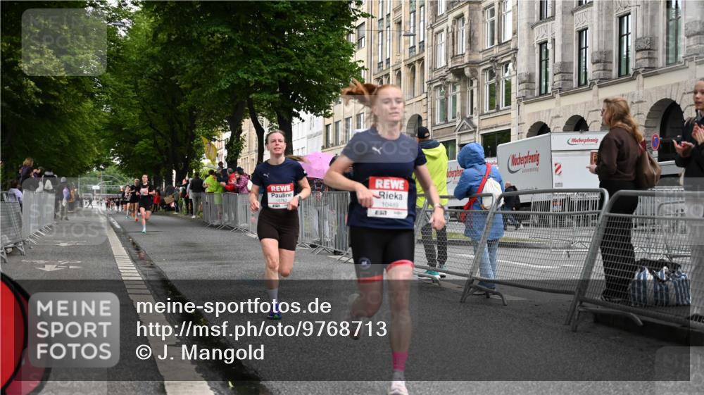 14.06.2026 - REWE Women's Run J. Mangold http://msf.ph/oto/9768713 14.06.2026 09:47:50 Ziel 10273, 10489, 10752 meine-sportfotos.de