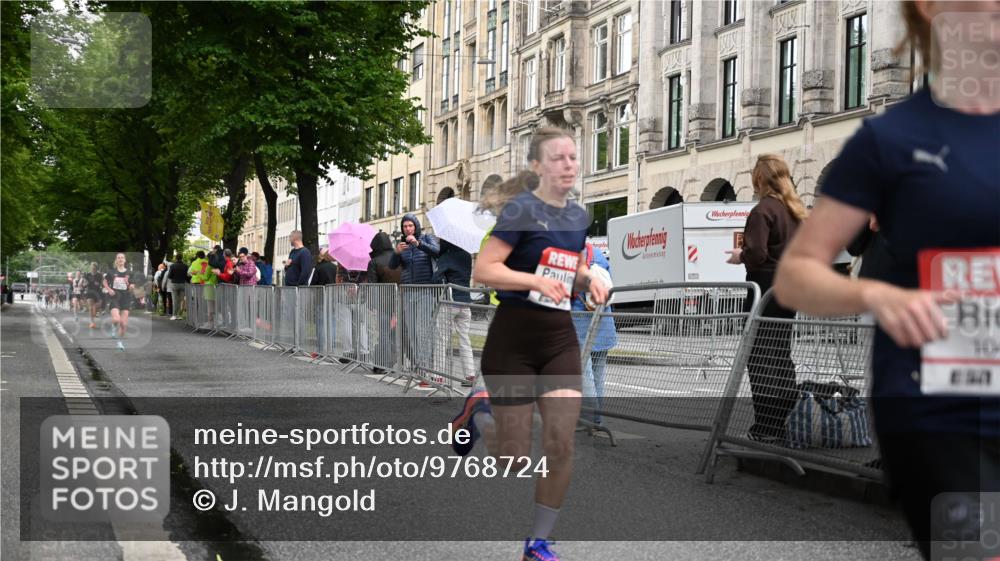 14.06.2026 - REWE Women's Run J. Mangold http://msf.ph/oto/9768724 14.06.2026 09:47:51 Ziel 10273, 10489, 10752 meine-sportfotos.de
