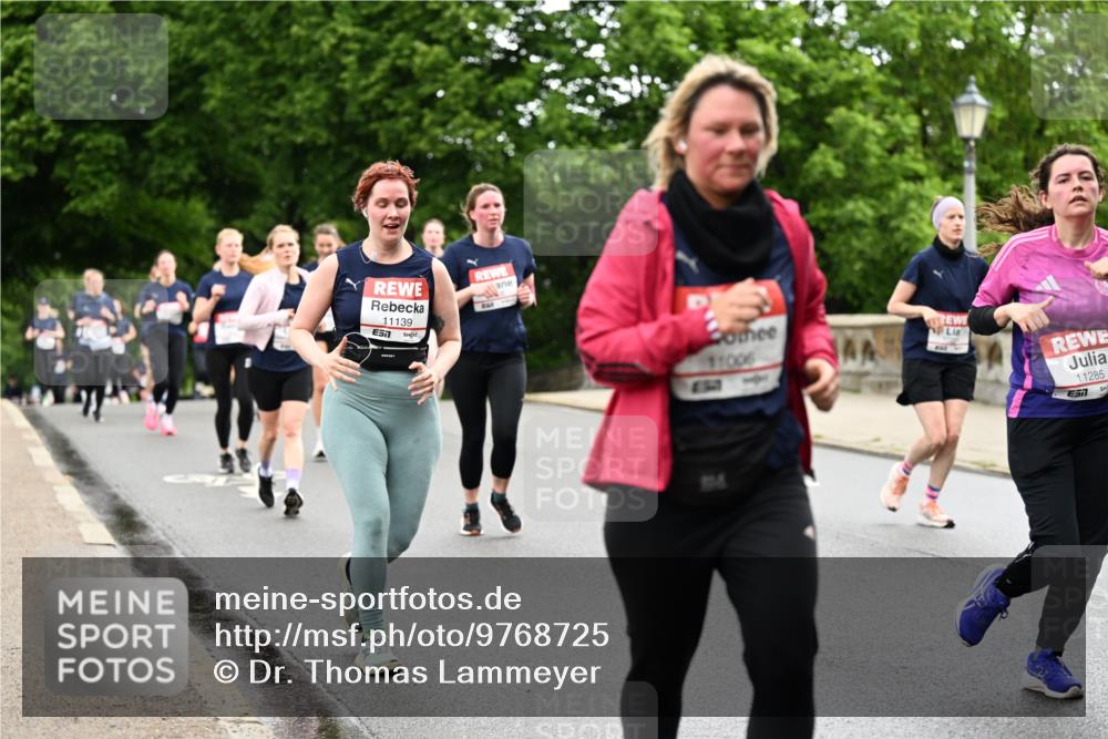 14.06.2026 - REWE Women's Run Dr. Thomas Lammeyer http://msf.ph/oto/9768725 14.06.2026 09:45:30 Laufen 11139, 11006, 11285, 7 meine-sportfotos.de