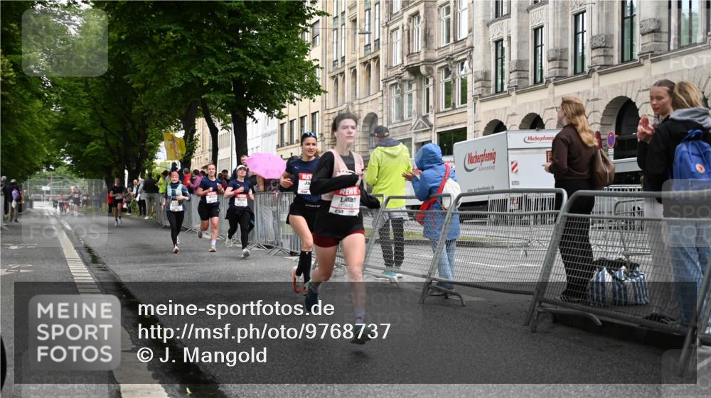14.06.2026 - REWE Women's Run J. Mangold http://msf.ph/oto/9768737 14.06.2026 09:48:03 Ziel 10573, 10755, 10827, 10843, 10935, 11097 meine-sportfotos.de