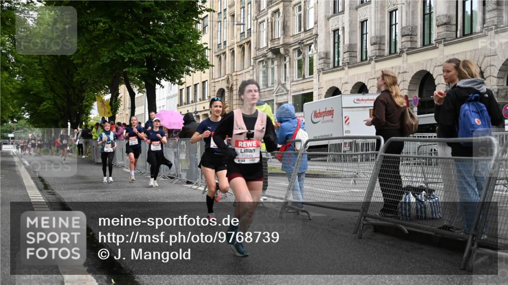 14.06.2026 - REWE Women's Run J. Mangold http://msf.ph/oto/9768739 14.06.2026 09:48:03 Ziel 10573, 10755, 10827, 10843, 10935, 11097 meine-sportfotos.de