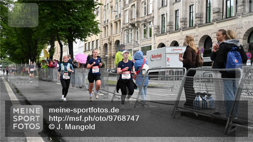 14.06.2026 - REWE Women's Run J. Mangold http://msf.ph/oto/9768747 14.06.2026 09:48:05 Ziel 10573, 10755, 10827, 10843, 10935, 11097 meine-sportfotos.de
