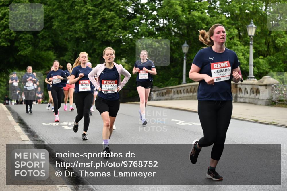 14.06.2026 - REWE Women's Run Dr. Thomas Lammeyer http://msf.ph/oto/9768752 14.06.2026 09:45:32 Laufen 10983, 7, 11206, 57 meine-sportfotos.de
