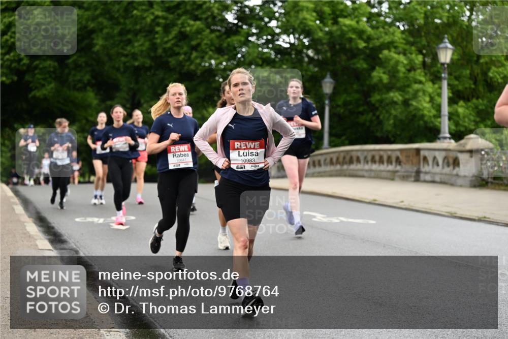 14.06.2026 - REWE Women's Run Dr. Thomas Lammeyer http://msf.ph/oto/9768764 14.06.2026 09:45:32 Laufen 10647, 10983 meine-sportfotos.de