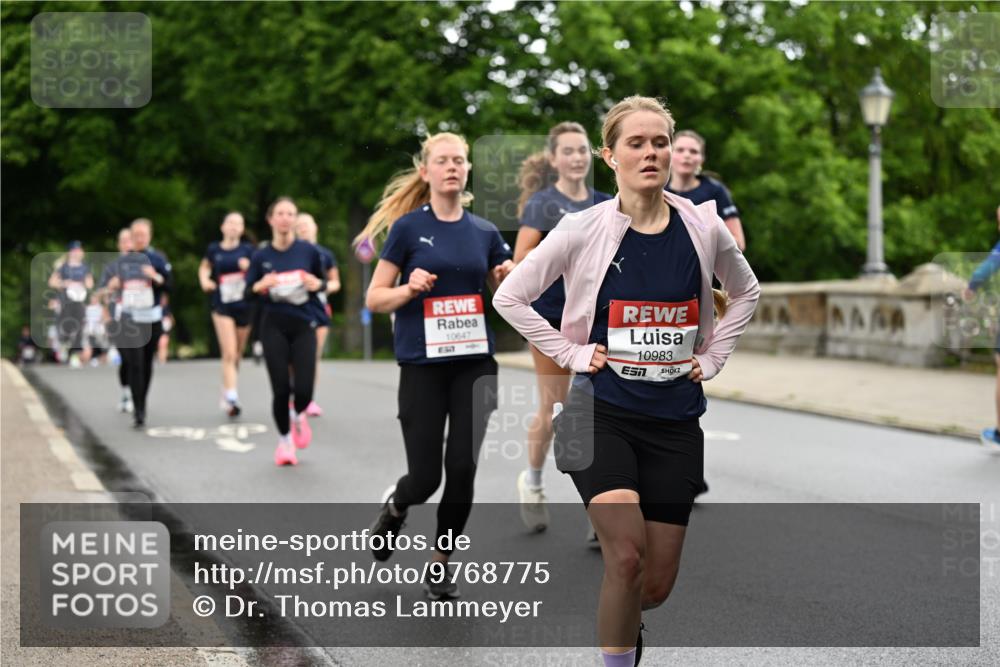 14.06.2026 - REWE Women's Run Dr. Thomas Lammeyer http://msf.ph/oto/9768775 14.06.2026 09:45:33 Laufen 10647, 10983, 7 meine-sportfotos.de