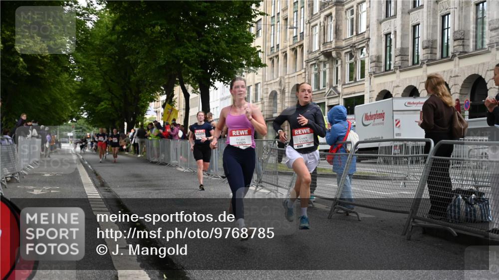 14.06.2026 - REWE Women's Run J. Mangold http://msf.ph/oto/9768785 14.06.2026 09:48:21 Ziel 10115, 11141, 11529, 11530 meine-sportfotos.de