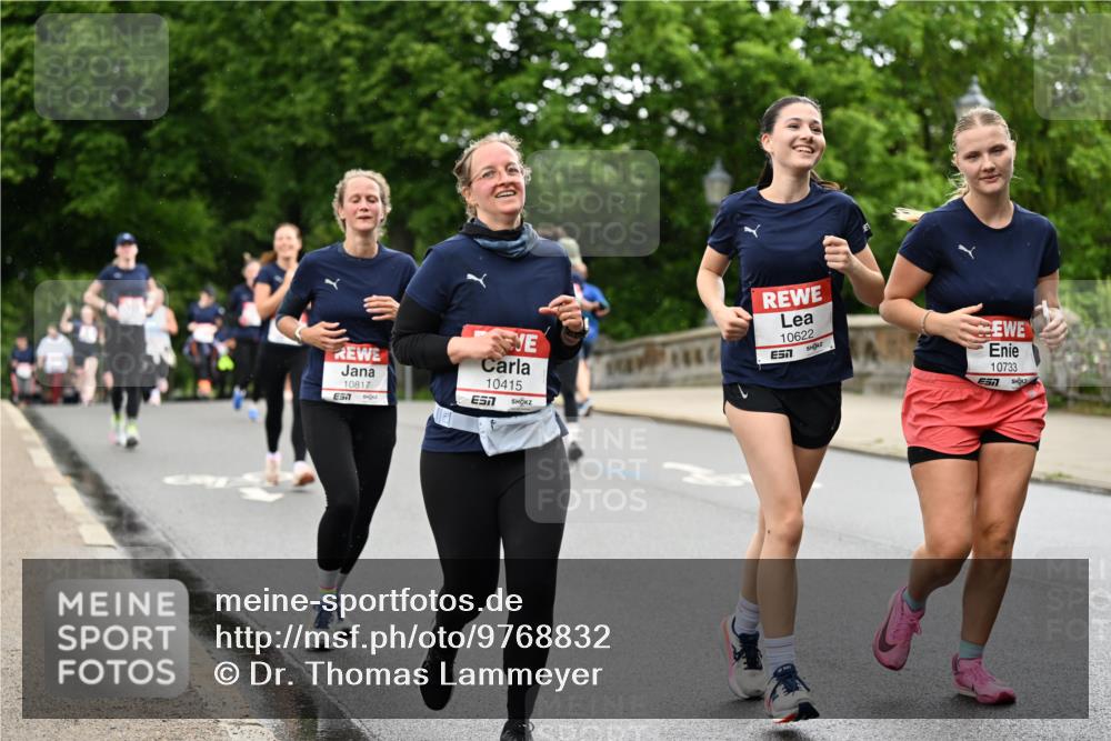 14.06.2026 - REWE Women's Run Dr. Thomas Lammeyer http://msf.ph/oto/9768832 14.06.2026 09:45:38 Laufen 10817, 57, 10415, 10622, 7, 10733 meine-sportfotos.de