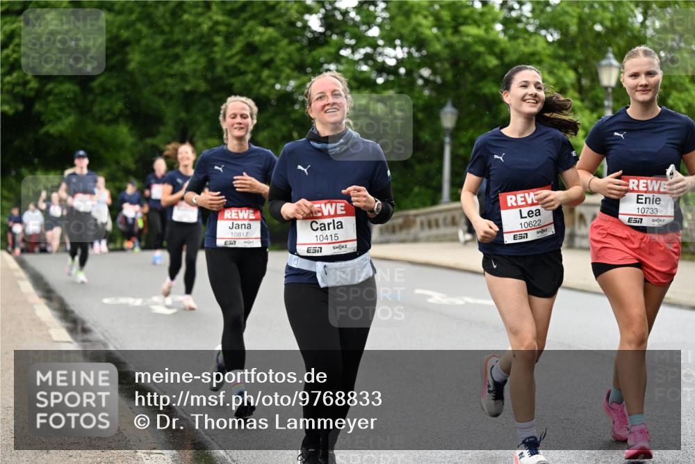 14.06.2026 - REWE Women's Run Dr. Thomas Lammeyer http://msf.ph/oto/9768833 14.06.2026 09:45:38 Laufen 10817, 57, 10415, 10622, 7, 10733 meine-sportfotos.de