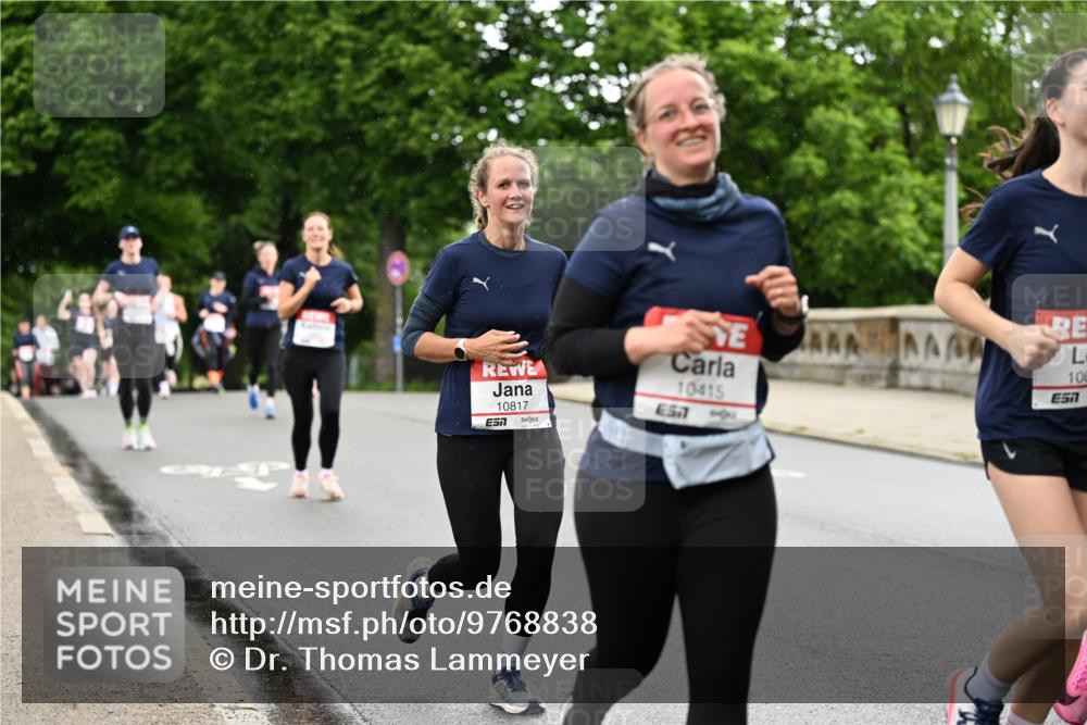 14.06.2026 - REWE Women's Run Dr. Thomas Lammeyer http://msf.ph/oto/9768838 14.06.2026 09:45:38 Laufen 106, 57, 10817, 10415 meine-sportfotos.de