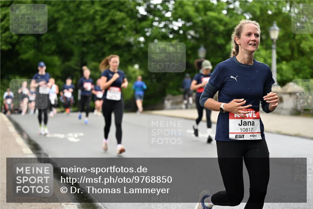 14.06.2026 - REWE Women's Run Dr. Thomas Lammeyer http://msf.ph/oto/9768850 14.06.2026 09:45:39 Laufen 10817, 7 meine-sportfotos.de