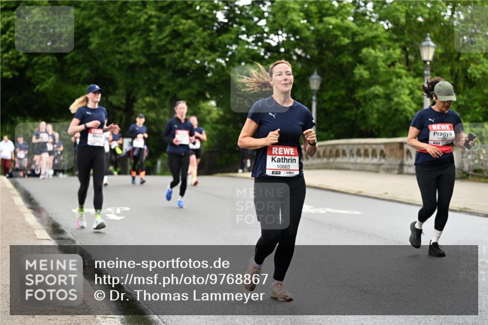 14.06.2026 - REWE Women's Run Dr. Thomas Lammeyer http://msf.ph/oto/9768867 14.06.2026 09:45:41 Laufen 10663, 10340, 57 meine-sportfotos.de