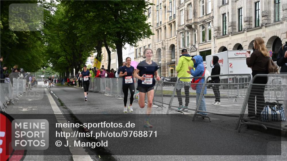 14.06.2026 - REWE Women's Run J. Mangold http://msf.ph/oto/9768871 14.06.2026 09:48:44 Ziel 10074, 10095, 10106, 10233 meine-sportfotos.de