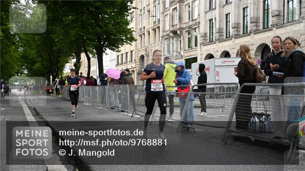 14.06.2026 - REWE Women's Run J. Mangold http://msf.ph/oto/9768881 14.06.2026 09:48:45 Ziel 10074, 10095, 10106, 10233 meine-sportfotos.de