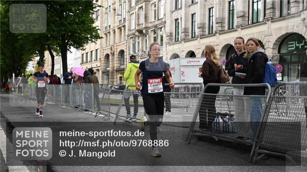 14.06.2026 - REWE Women's Run J. Mangold http://msf.ph/oto/9768886 14.06.2026 09:48:45 Ziel 10074, 10095, 10106, 10233 meine-sportfotos.de