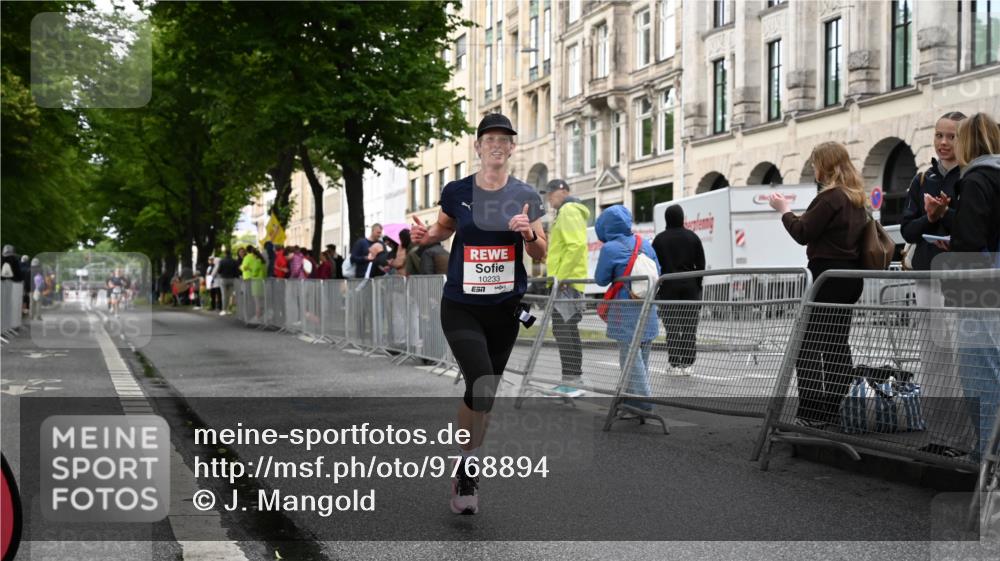 14.06.2026 - REWE Women's Run J. Mangold http://msf.ph/oto/9768894 14.06.2026 09:48:48 Ziel 10074, 10106, 10233 meine-sportfotos.de