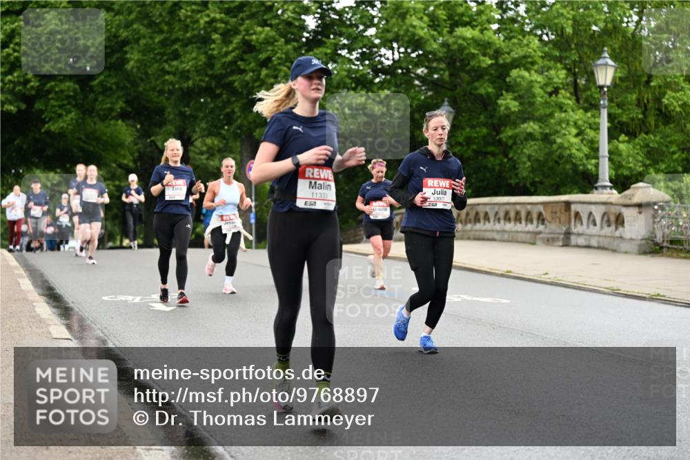 14.06.2026 - REWE Women's Run Dr. Thomas Lammeyer http://msf.ph/oto/9768897 14.06.2026 09:45:43 Laufen 11333, 57, 10077, 57 meine-sportfotos.de
