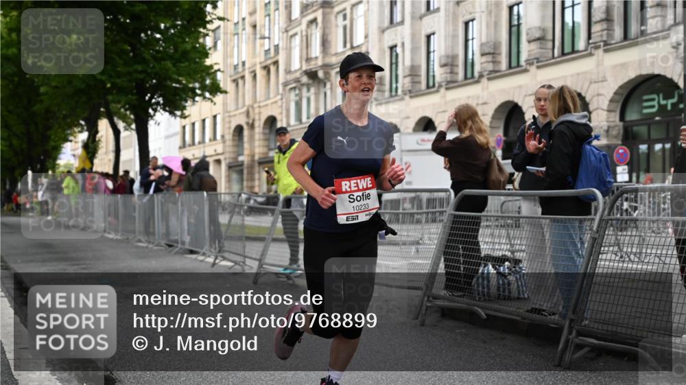 14.06.2026 - REWE Women's Run J. Mangold http://msf.ph/oto/9768899 14.06.2026 09:48:49 Ziel 10074, 10233 meine-sportfotos.de