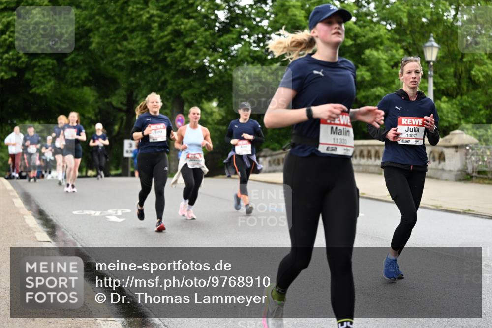 14.06.2026 - REWE Women's Run Dr. Thomas Lammeyer http://msf.ph/oto/9768910 14.06.2026 09:45:44 Laufen 11333, 10077, 7 meine-sportfotos.de