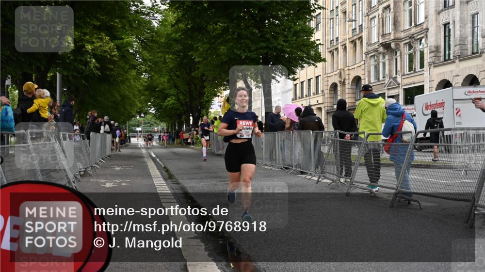 14.06.2026 - REWE Women's Run J. Mangold http://msf.ph/oto/9768918 14.06.2026 09:49:03 Ziel 10741, 11360 meine-sportfotos.de