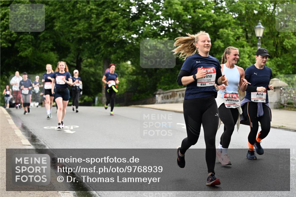 14.06.2026 - REWE Women's Run Dr. Thomas Lammeyer http://msf.ph/oto/9768939 14.06.2026 09:45:46 Laufen 11329, 57, 11196, 7, 10902 meine-sportfotos.de
