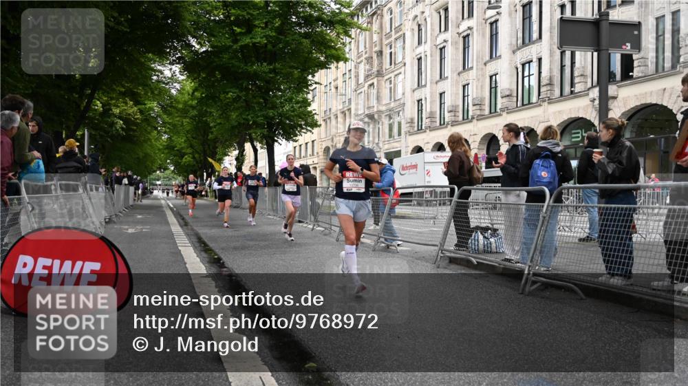 14.06.2026 - REWE Women's Run J. Mangold http://msf.ph/oto/9768972 14.06.2026 09:49:39 Ziel 10281, 10322, 10342, 10691, 10738, 10885 meine-sportfotos.de