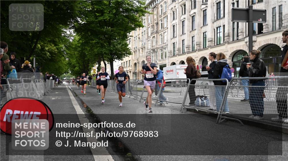 14.06.2026 - REWE Women's Run J. Mangold http://msf.ph/oto/9768983 14.06.2026 09:49:41 Ziel 10281, 10322, 10342, 10691, 10738, 10885 meine-sportfotos.de