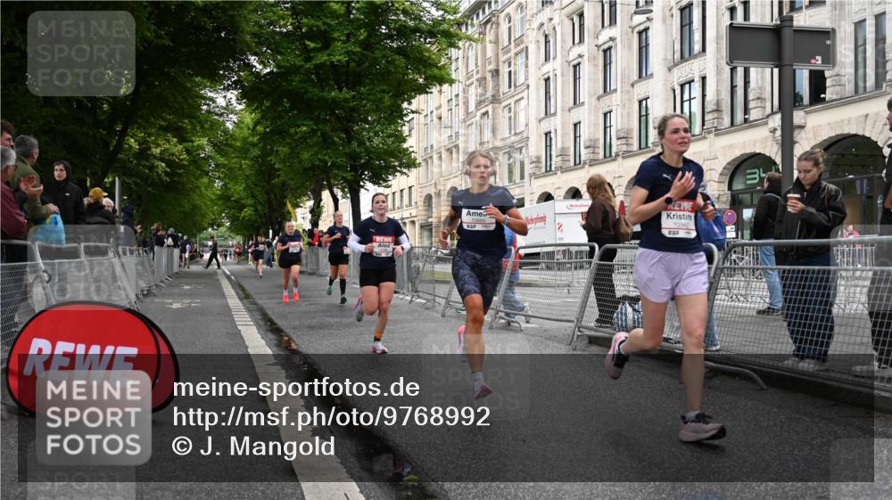 14.06.2026 - REWE Women's Run J. Mangold http://msf.ph/oto/9768992 14.06.2026 09:49:42 Ziel 10281, 10322, 10342, 10691, 10738, 10885 meine-sportfotos.de