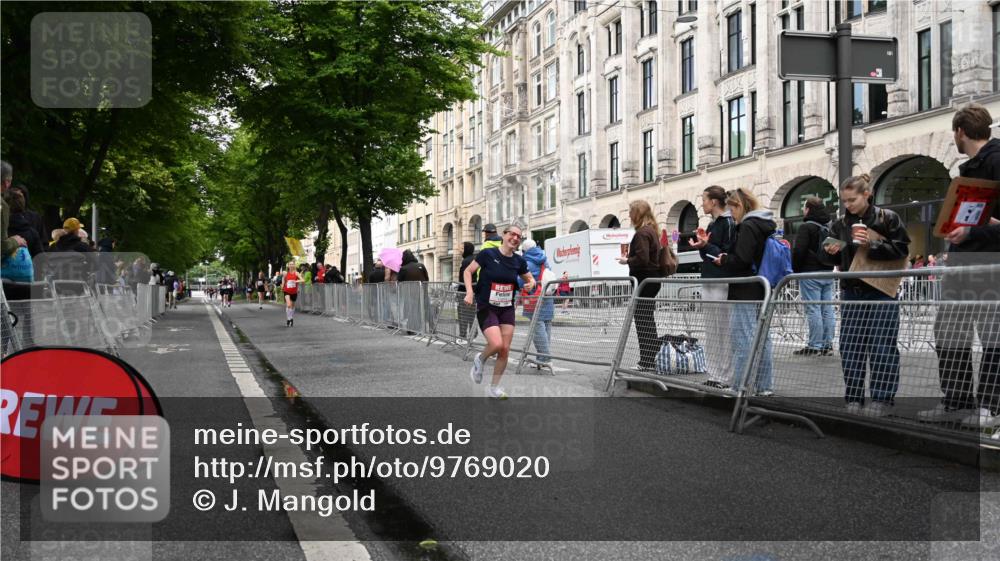 14.06.2026 - REWE Women's Run J. Mangold http://msf.ph/oto/9769020 14.06.2026 09:49:55 Ziel 10214, 10346 meine-sportfotos.de