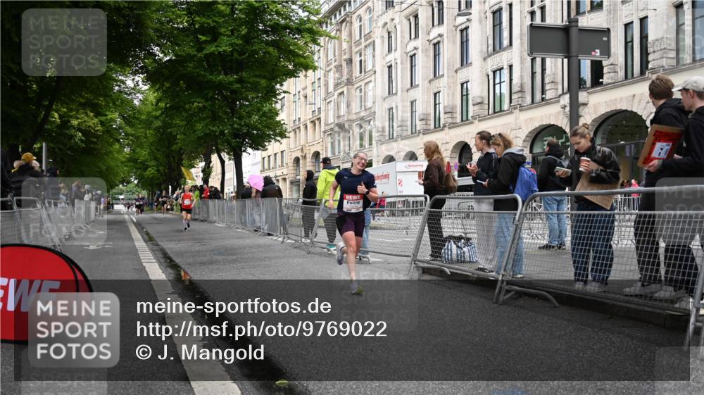 14.06.2026 - REWE Women's Run J. Mangold http://msf.ph/oto/9769022 14.06.2026 09:49:55 Ziel 10214, 10346 meine-sportfotos.de
