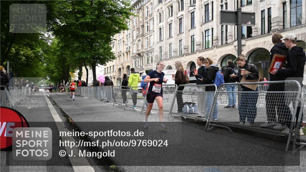 14.06.2026 - REWE Women's Run J. Mangold http://msf.ph/oto/9769024 14.06.2026 09:49:55 Ziel 10214, 10346 meine-sportfotos.de