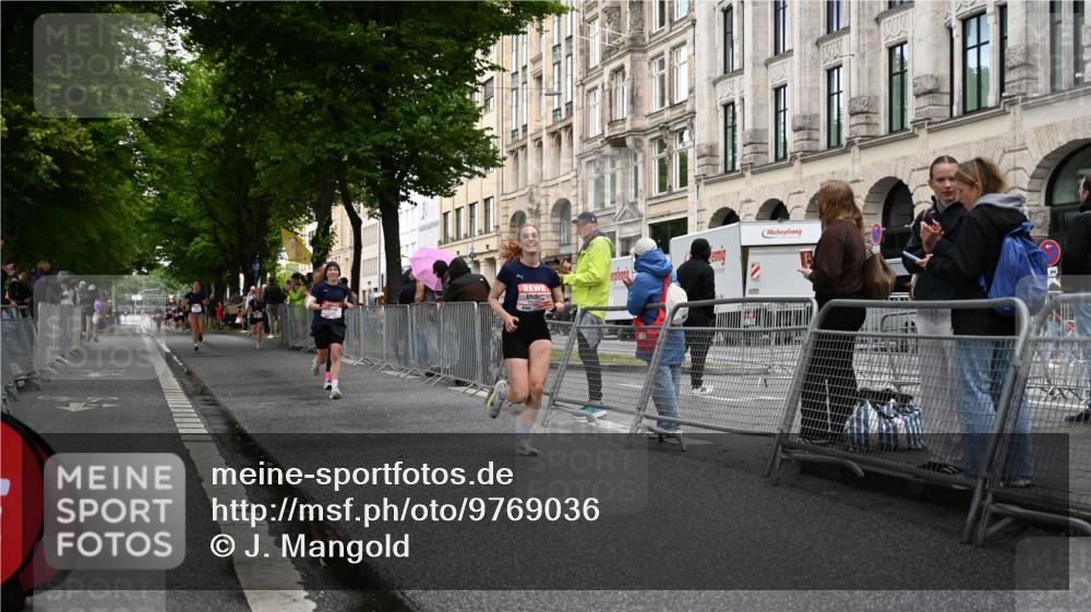 14.06.2026 - REWE Women's Run J. Mangold http://msf.ph/oto/9769036 14.06.2026 09:50:04 Ziel 10021, 10346, 10396, 10958 meine-sportfotos.de