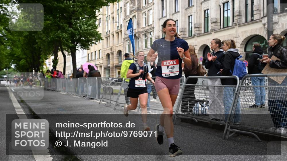 14.06.2026 - REWE Women's Run J. Mangold http://msf.ph/oto/9769071 14.06.2026 09:50:13 Ziel 10869, 11009 meine-sportfotos.de