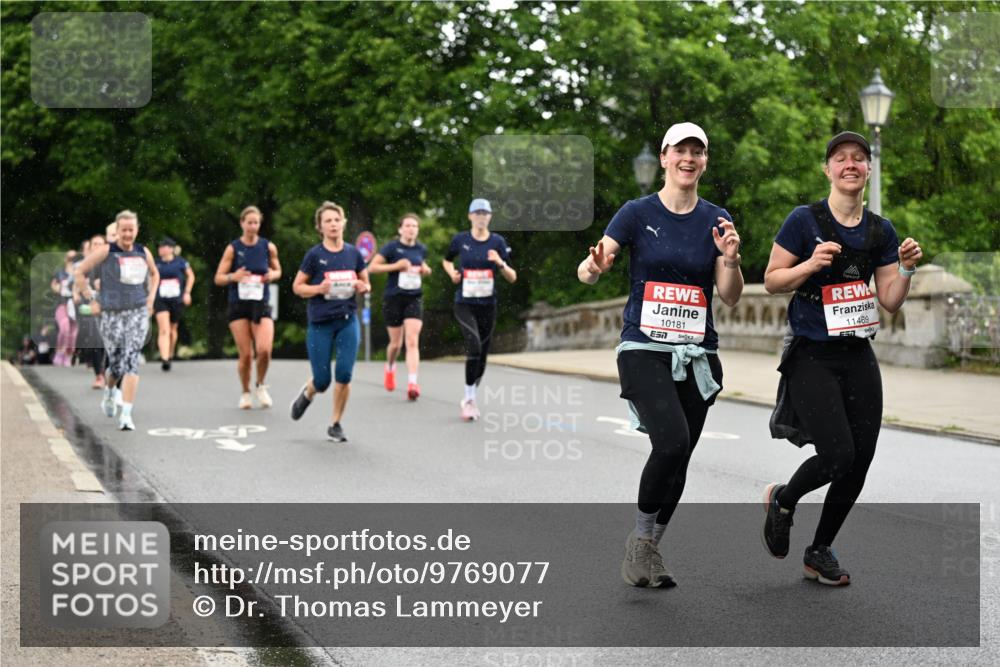 14.06.2026 - REWE Women's Run Dr. Thomas Lammeyer http://msf.ph/oto/9769077 14.06.2026 09:45:56 Laufen 6, 10181, 7, 11469 meine-sportfotos.de