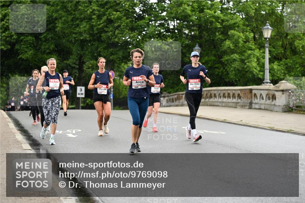 14.06.2026 - REWE Women's Run Dr. Thomas Lammeyer http://msf.ph/oto/9769098 14.06.2026 09:45:58 Laufen 57, 10904, 10165 meine-sportfotos.de