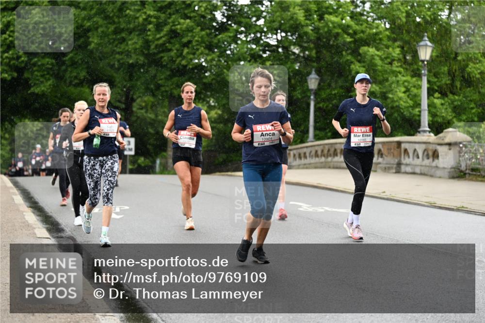 14.06.2026 - REWE Women's Run Dr. Thomas Lammeyer http://msf.ph/oto/9769109 14.06.2026 09:45:58 Laufen 11523, 10904, 5, 10165 meine-sportfotos.de