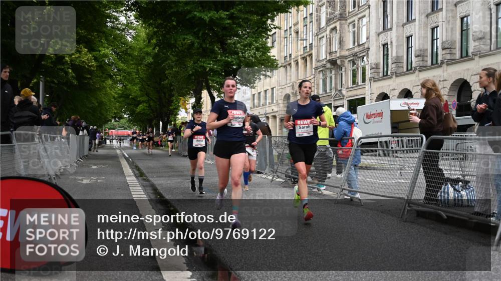 14.06.2026 - REWE Women's Run J. Mangold http://msf.ph/oto/9769122 14.06.2026 09:50:31 Ziel 10085, 10192, 10749, 11105, 11146, 11207, 11396 meine-sportfotos.de