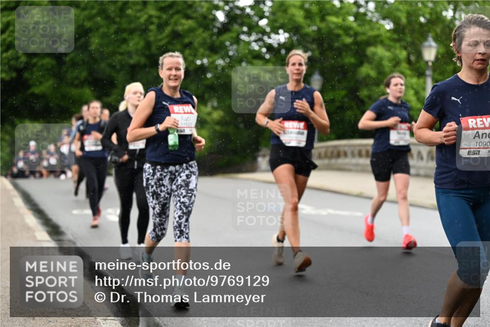 14.06.2026 - REWE Women's Run Dr. Thomas Lammeyer http://msf.ph/oto/9769129 14.06.2026 09:46:00 Laufen 11523, 83351, 1090, 7 meine-sportfotos.de