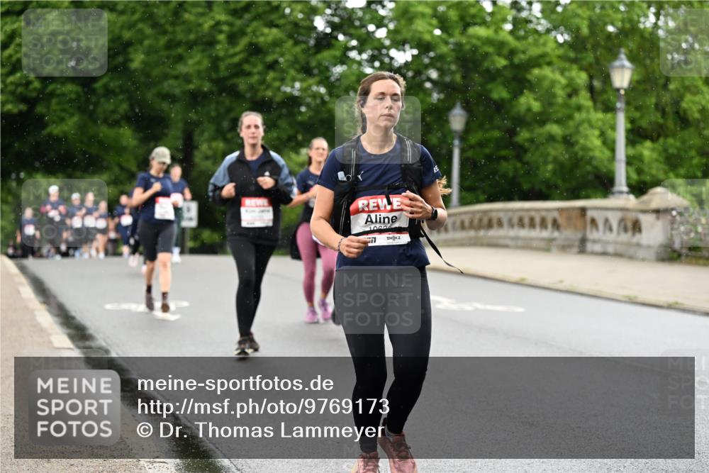 14.06.2026 - REWE Women's Run Dr. Thomas Lammeyer http://msf.ph/oto/9769173 14.06.2026 09:46:03 Laufen 10000 meine-sportfotos.de
